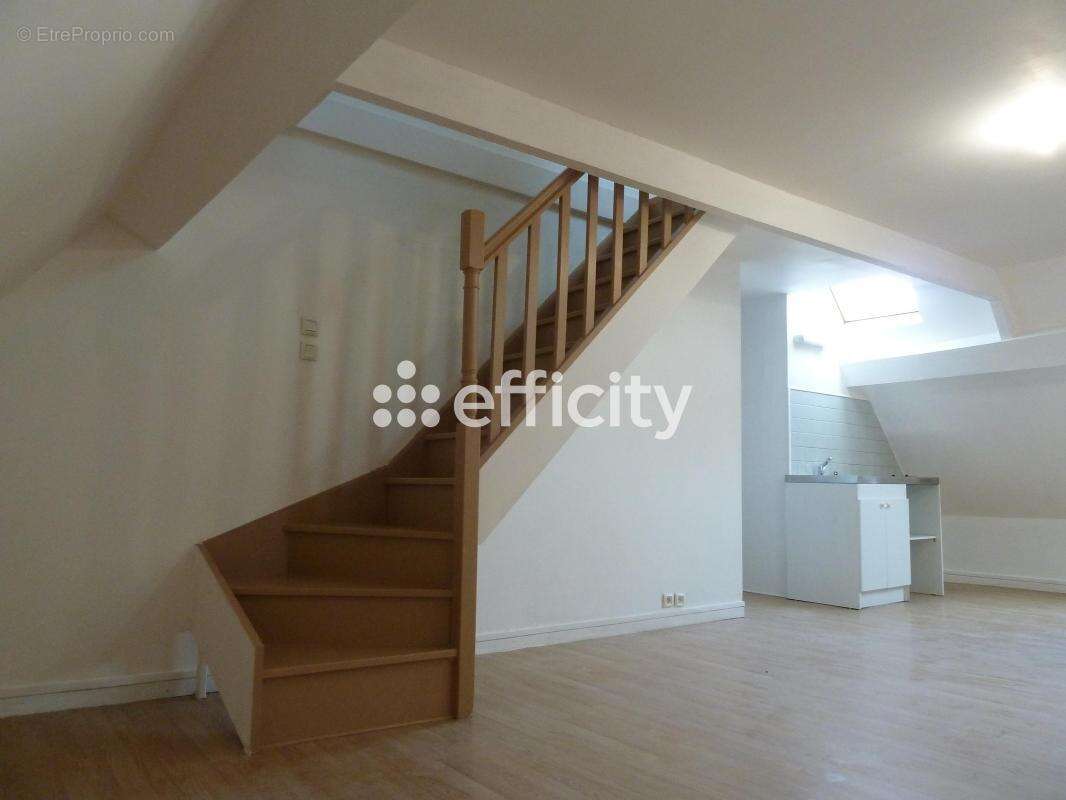 Appartement à SAINT-ARNOULT-EN-YVELINES