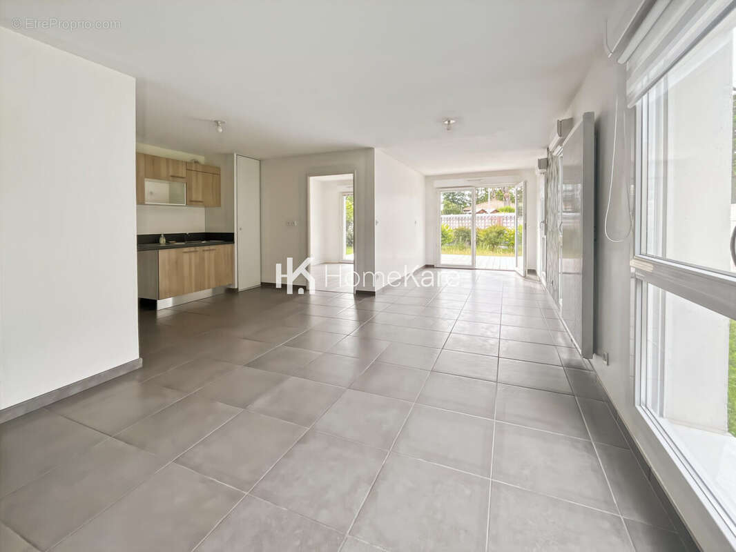 Appartement 69 m² à Pessac  - photo 5