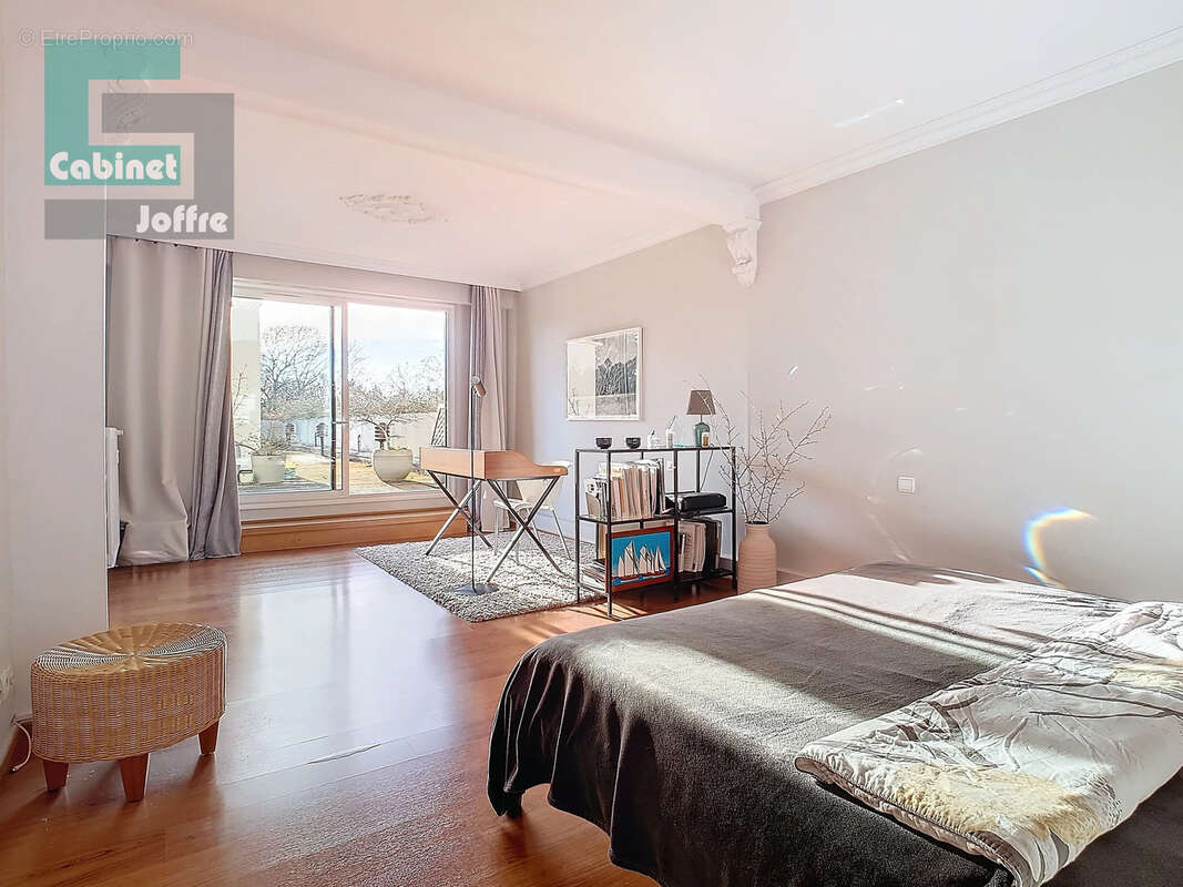 Appartement à FONTAINEBLEAU