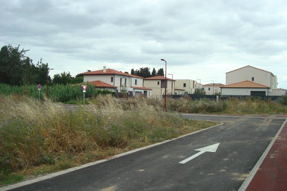 Terrain à THEZA