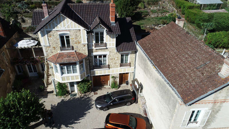 Maison à MONT-SAINT-PERE