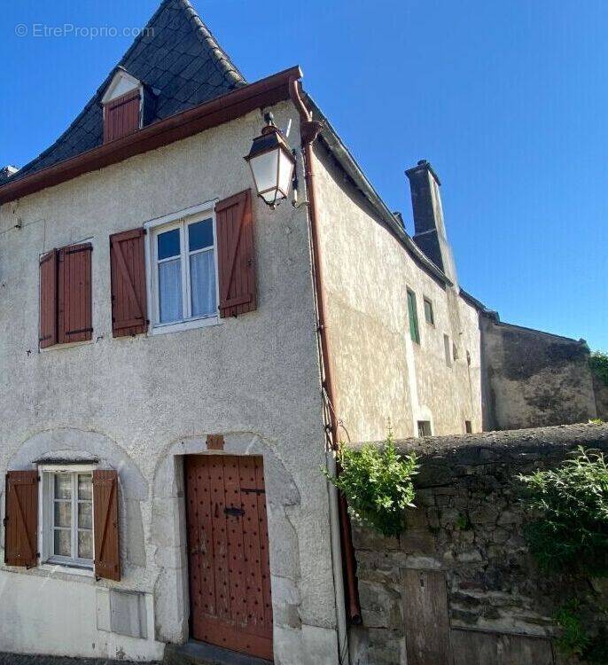 Maison à OLORON-SAINTE-MARIE