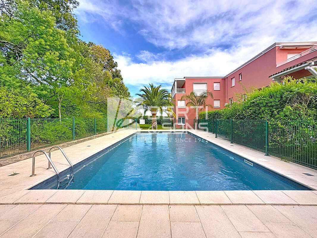 Appartement à MANDELIEU-LA-NAPOULE