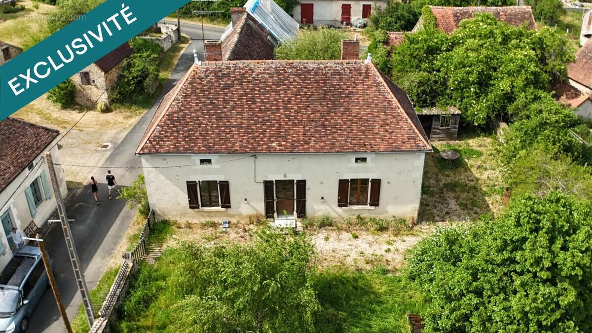 Photo 1 - Maison à LIGNAC