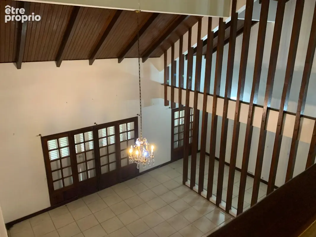 A Vendre Villa d'Architecte T6 - photo 9