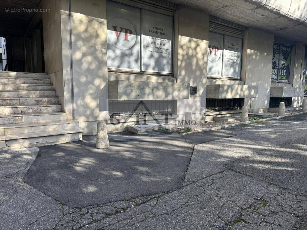 Commerce à BOISSY-SAINT-LEGER