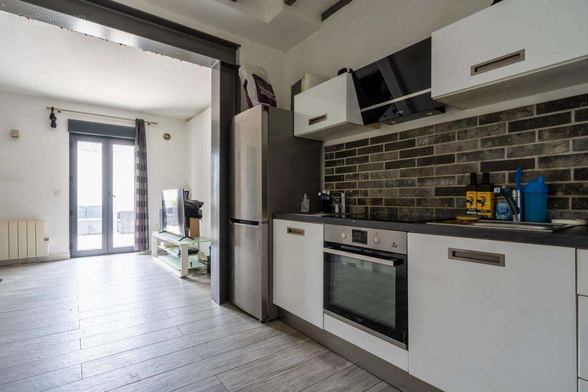 Appartement à ROMAINVILLE