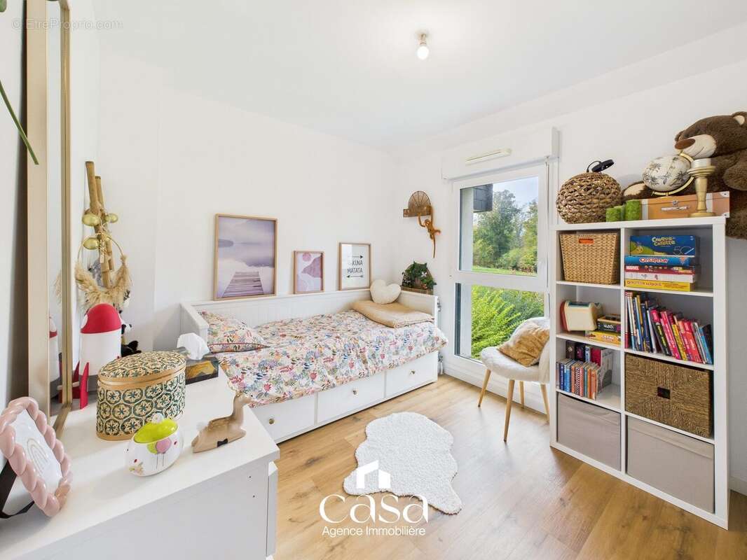 Maison 126 m² à Saint-Contest  - photo 6