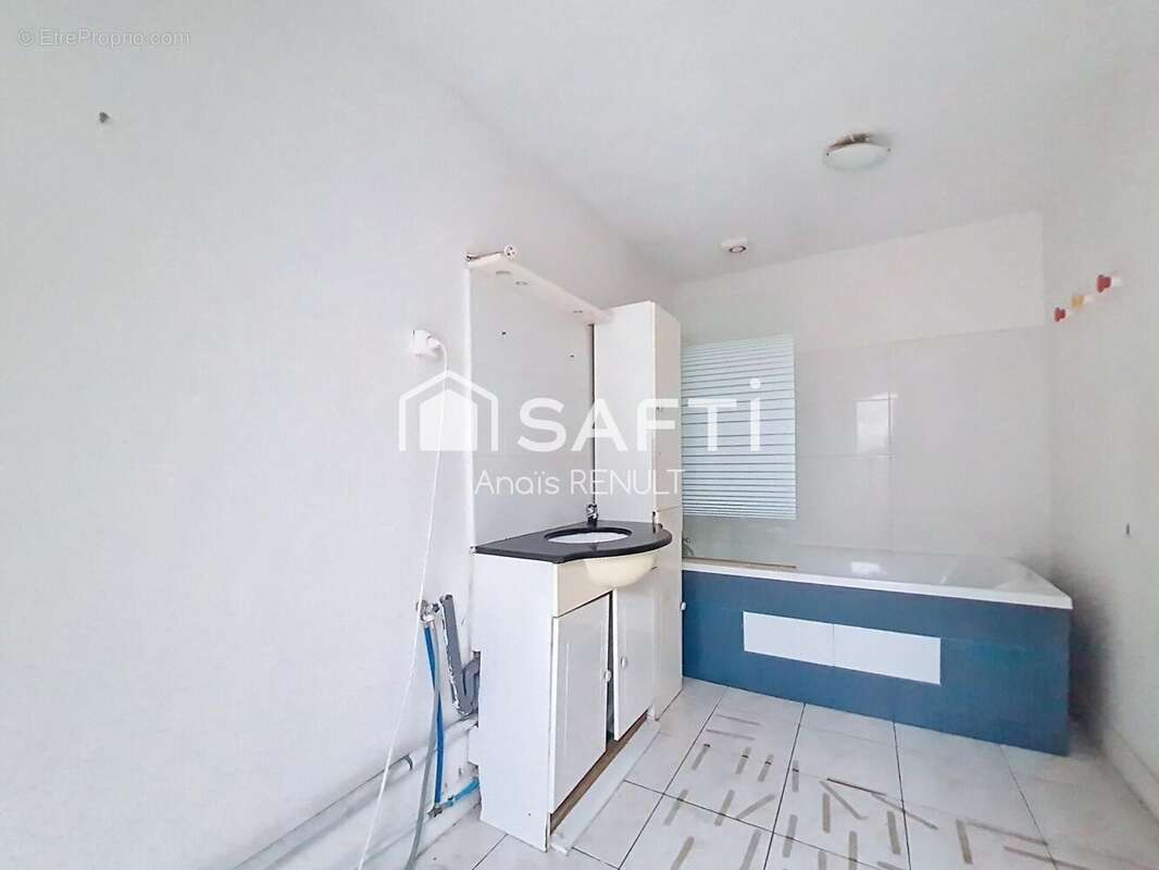 Photo 8 - Maison à SAINT-REMY-SUR-AVRE