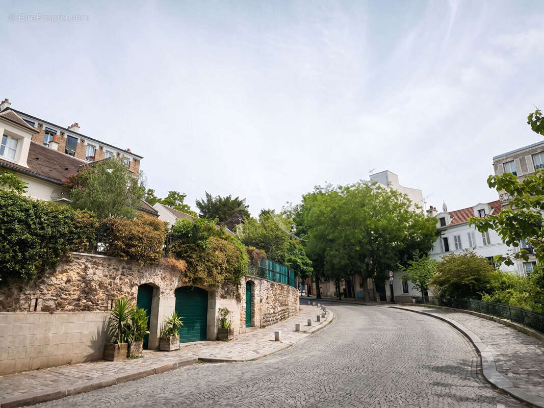 EXCLUSIVITE - Coeur Montmartre - Rare - 2 Pièces Rénové - photo 11