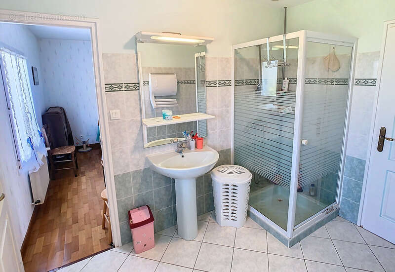 Maison à LE PERRIER