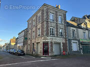Appartement à LE MELE-SUR-SARTHE