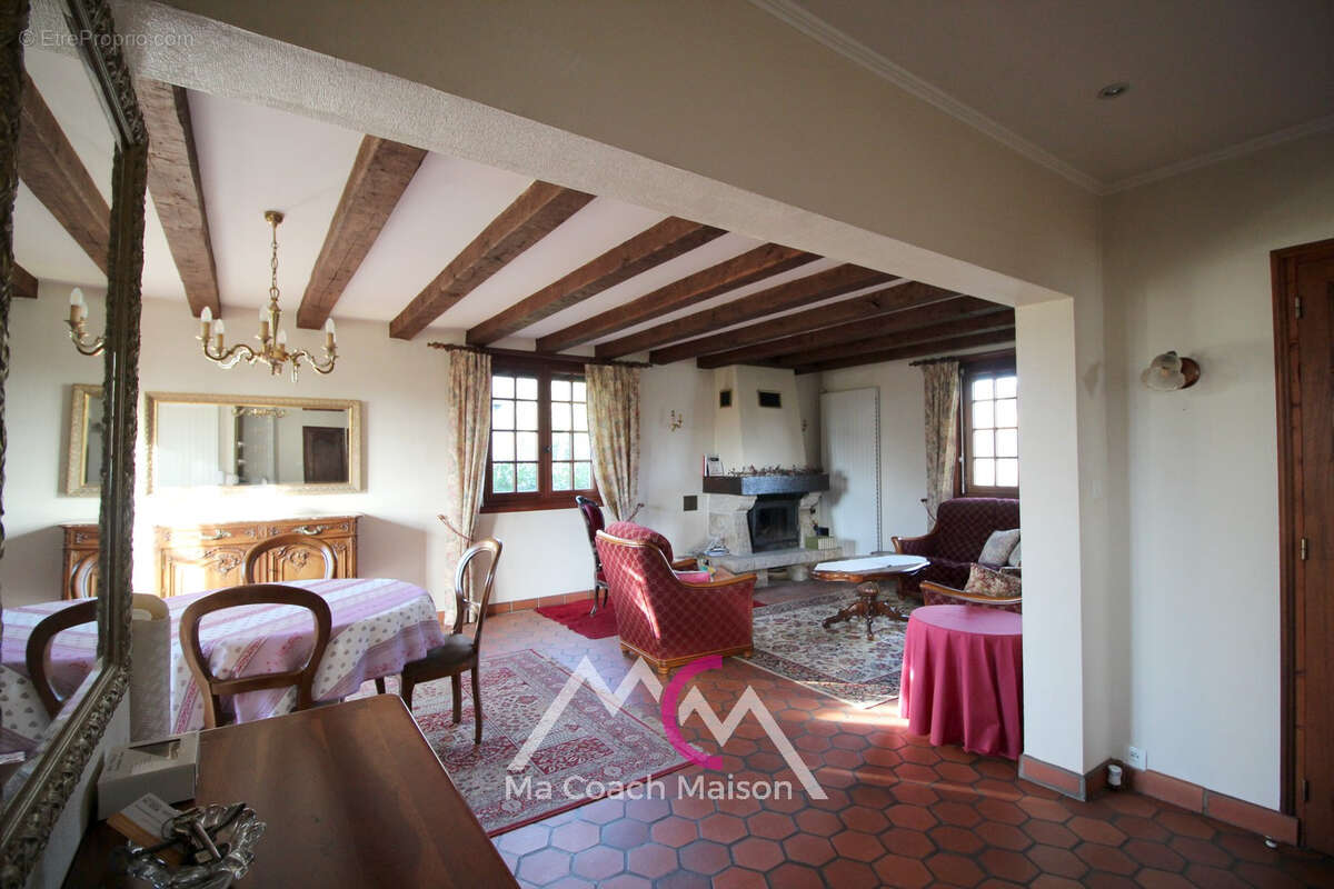 Maison à PLESSE