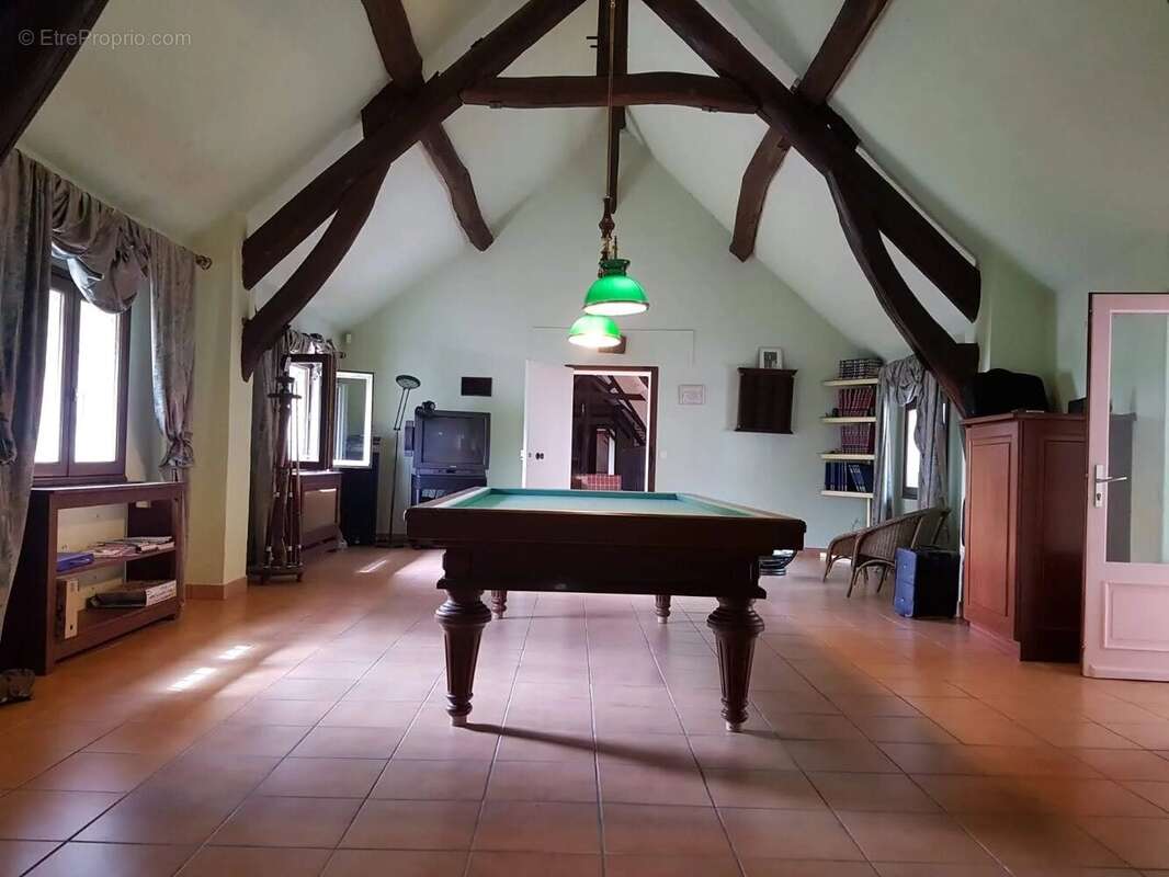 Maison à EGREVILLE