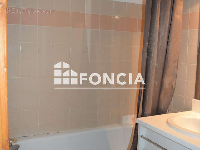 Appartement à SAINT-FRANCOIS-LONGCHAMP