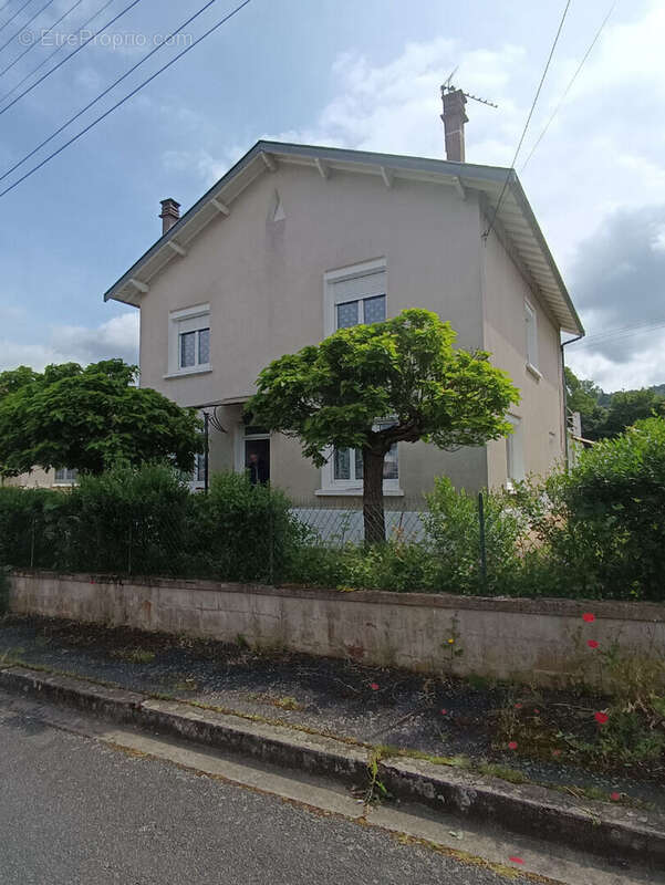 Maison à CAPDENAC-GARE