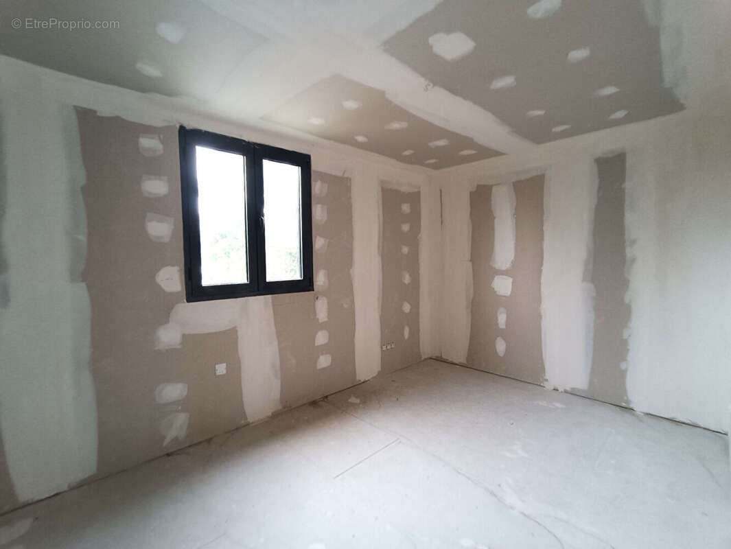 Maison à BEAUMONT-SUR-OISE