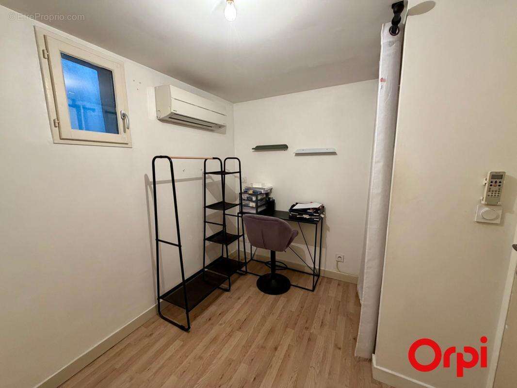 Appartement à MARSEILLE-2E