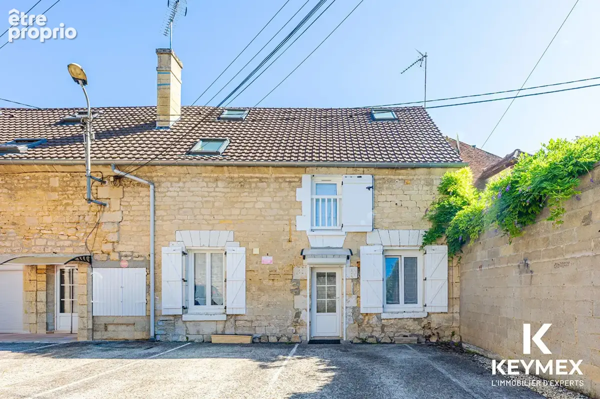 Appartement à CIRES-LES-MELLO