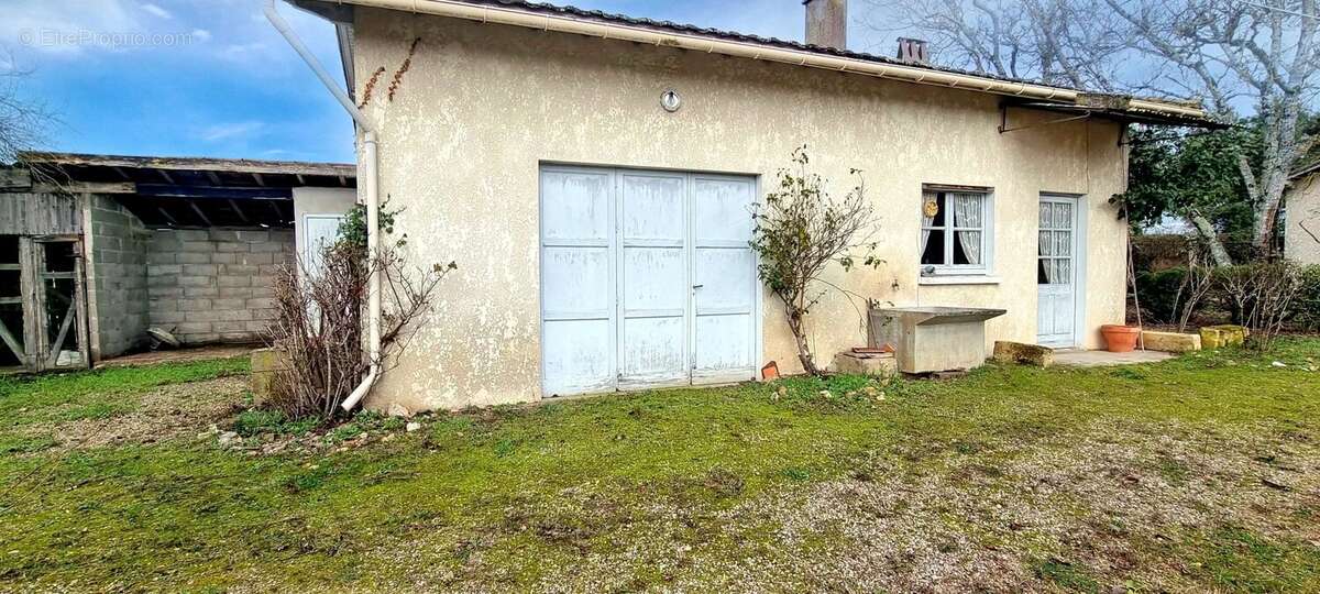 Maison à LAMONZIE-SAINT-MARTIN