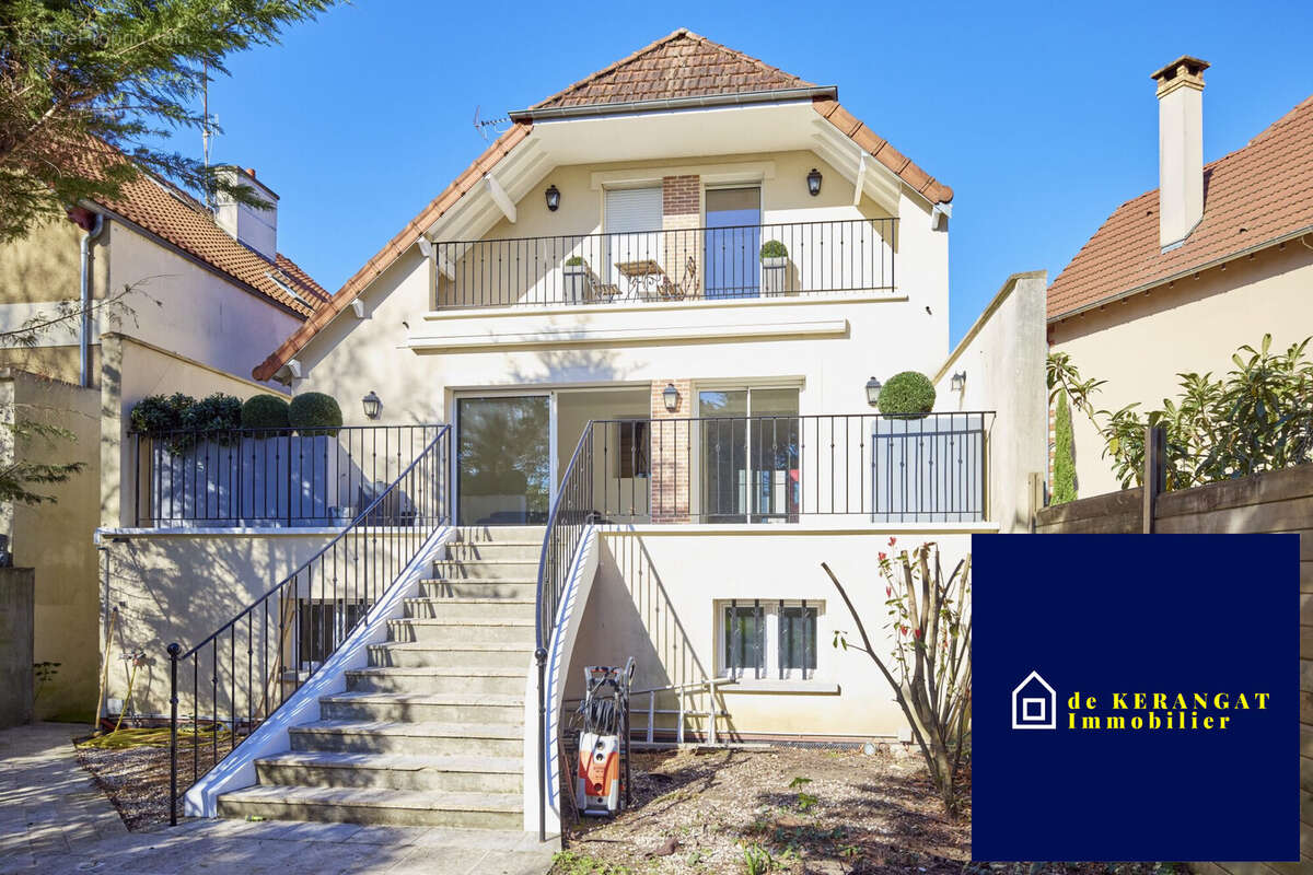 Maison à VERRIERES-LE-BUISSON