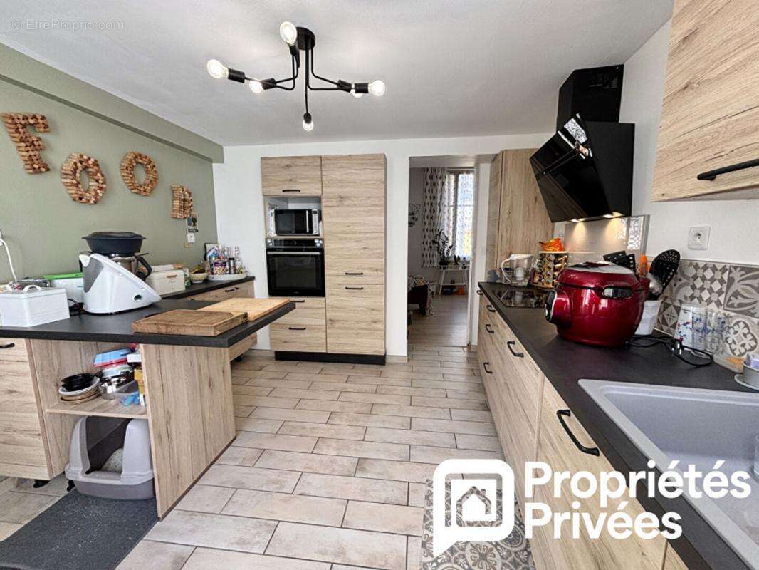 Maison à MEHUN-SUR-YEVRE