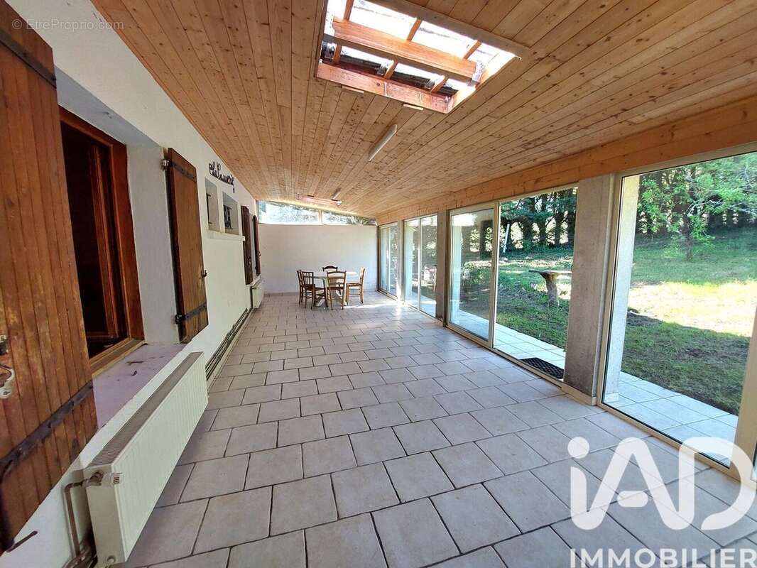 Maison 160 m² à Montazeau  - photo 8