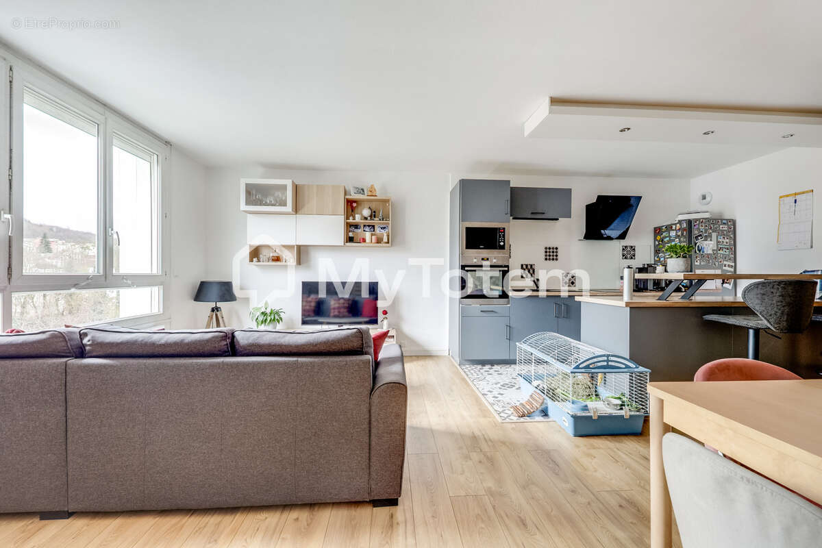 Appartement à CHAVILLE