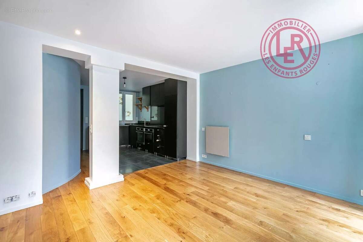 Appartement à PARIS-3E