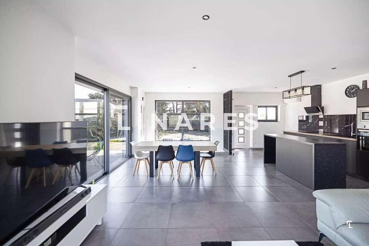 Maison à MARSEILLE-11E