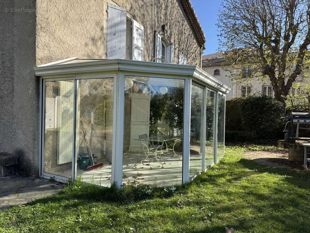 Maison à BRIVES-CHARENSAC