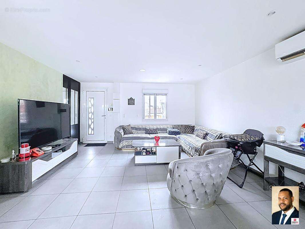 Maison à MORANGIS