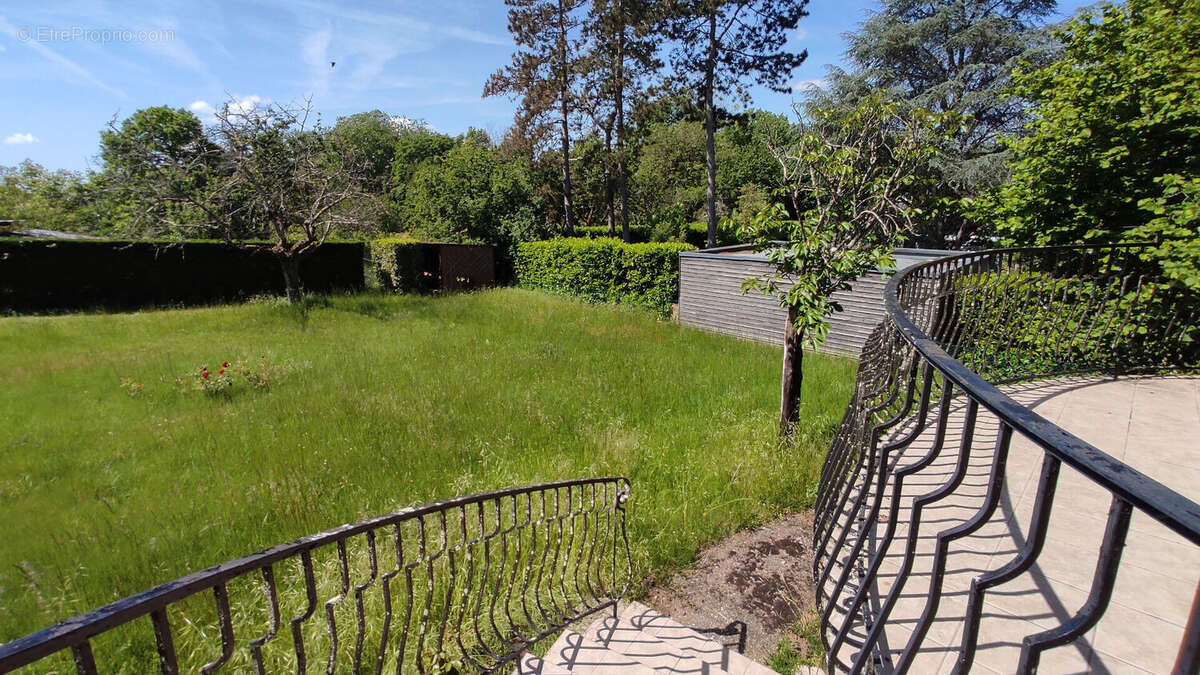 Maison à CHATELLERAULT