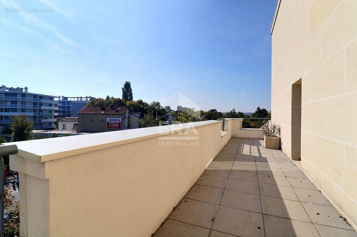 Appartement à GARCHES