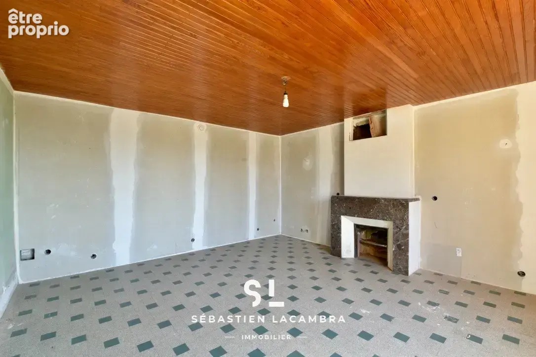 Jouqueviel   maison en pierre à rénover avec hangar et nombreuses dépendances - photo 10