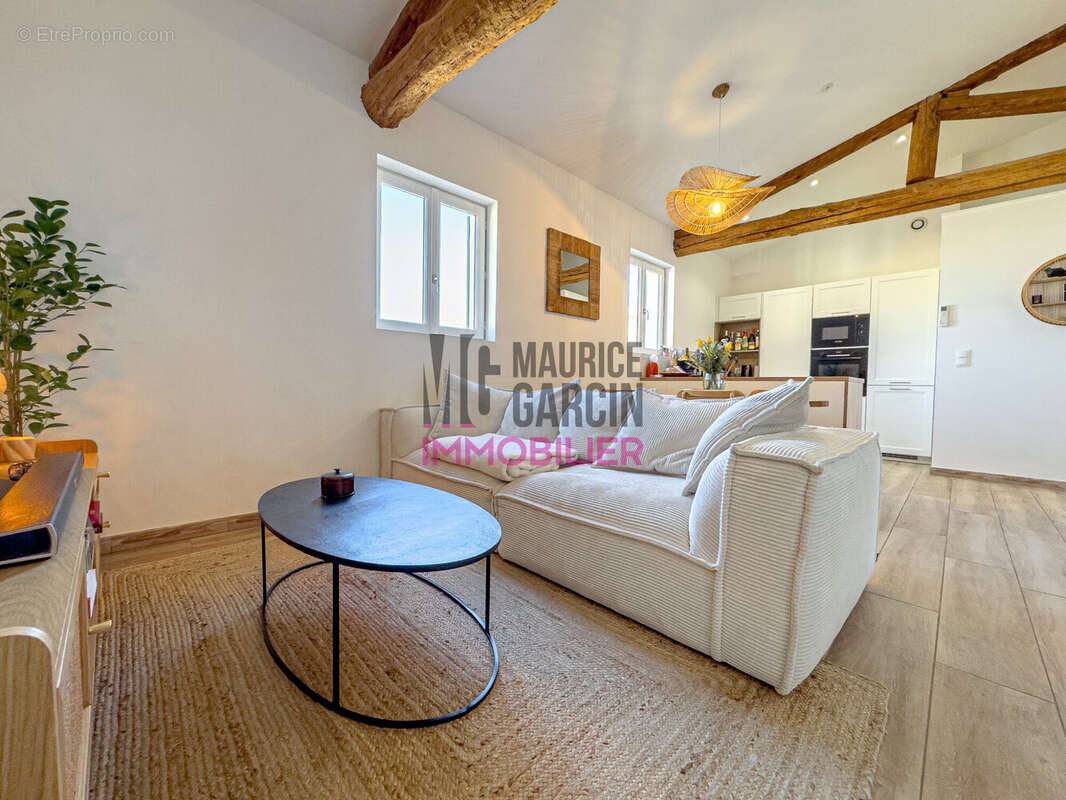 Appartement à L'ISLE-SUR-LA-SORGUE