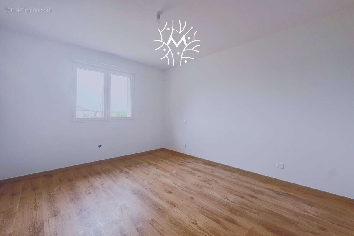 Maison à CHARLEVILLE-MEZIERES