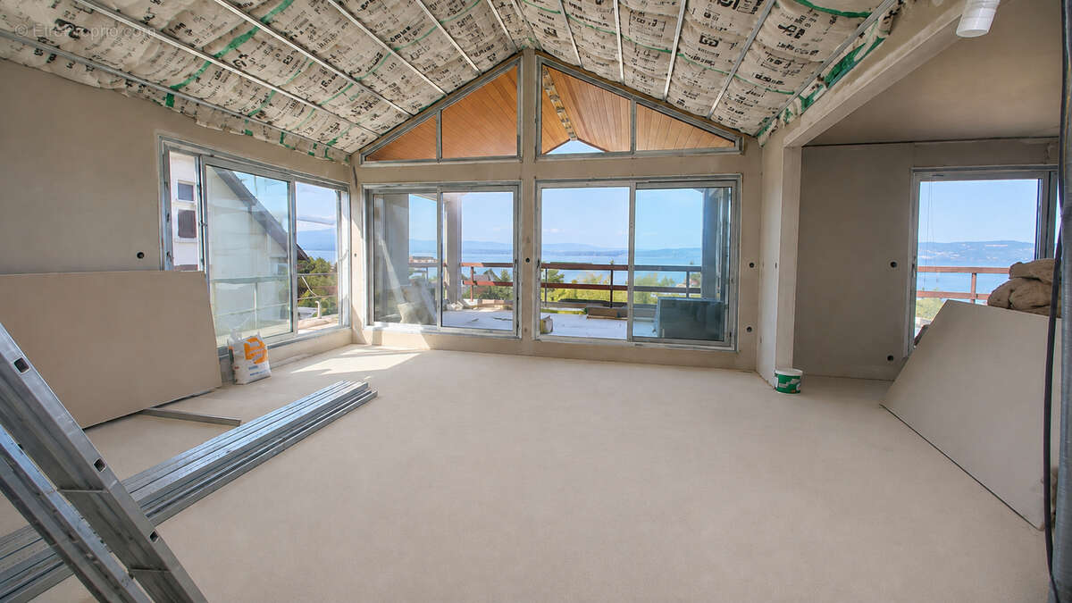 Appartement ATTIQUE Type 4 de 133,46m²  avec Terrasse et Balcon. - photo 2