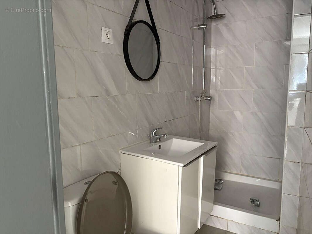 Appartement à ROQUEVAIRE