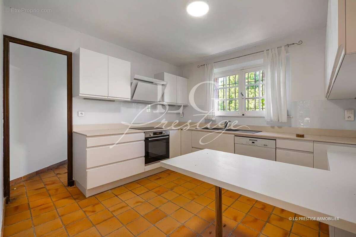 Maison à MANDELIEU-LA-NAPOULE