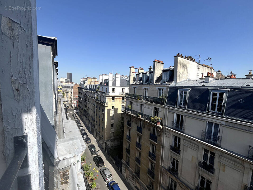 Appartement à PARIS-14E
