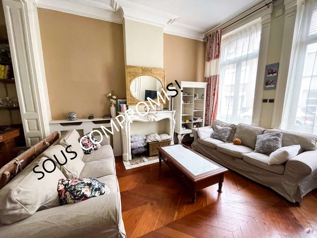 Maison à SAINT-AMAND-LES-EAUX