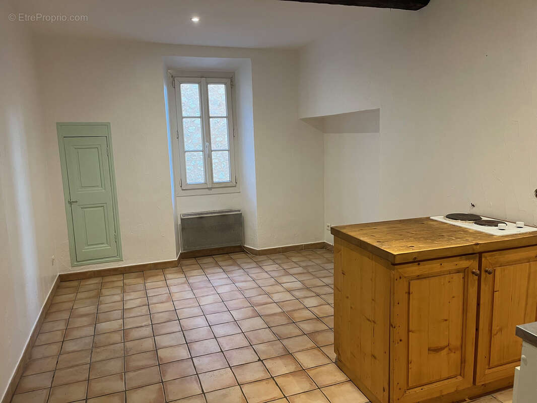 Appartement à SAINT-VALLIER-DE-THIEY