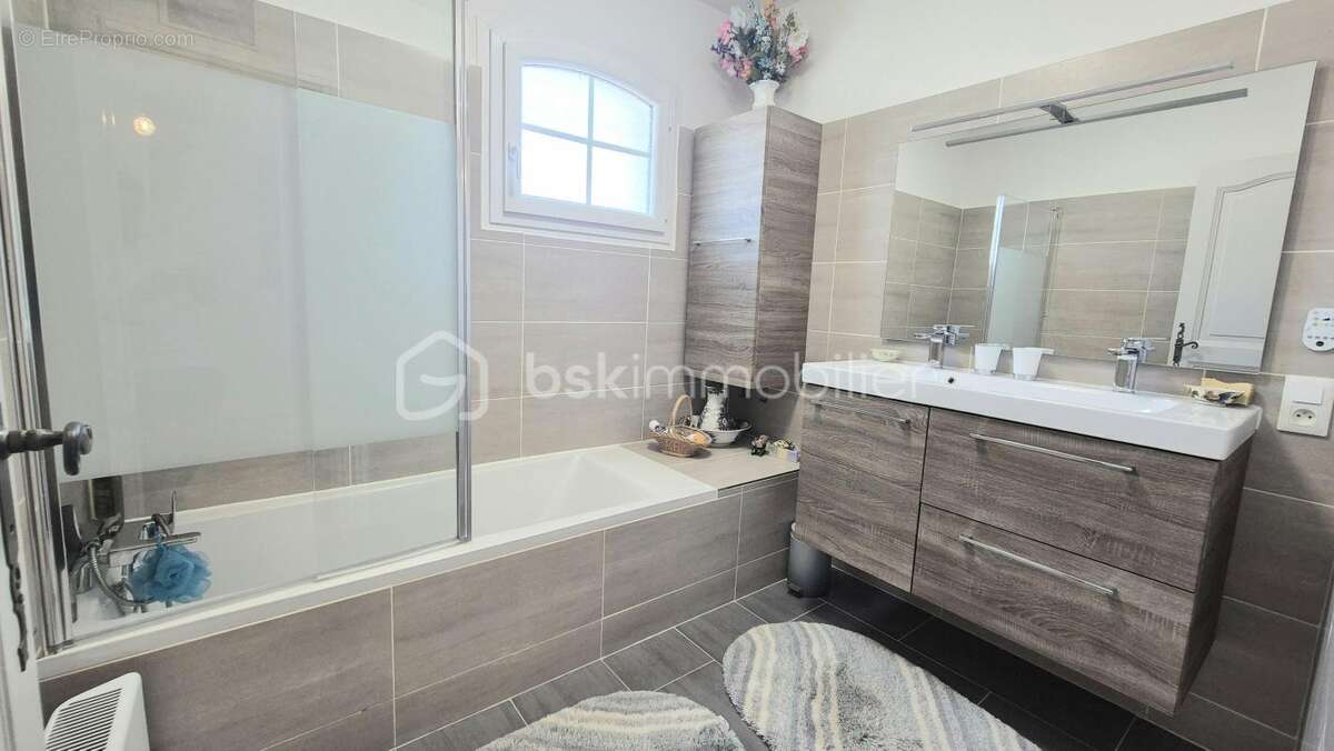 Maison à LA FARLEDE