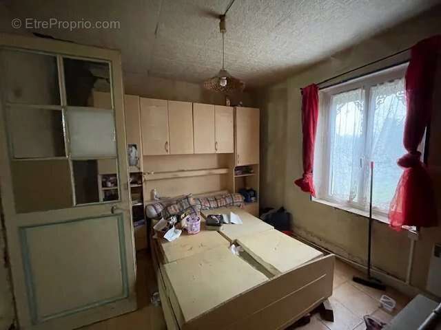 Maison à CHANNAY-SUR-LATHAN