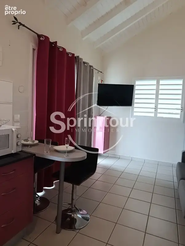 Pointe-Noire :Investissement rare à 5 logements, calme absolu - photo 8