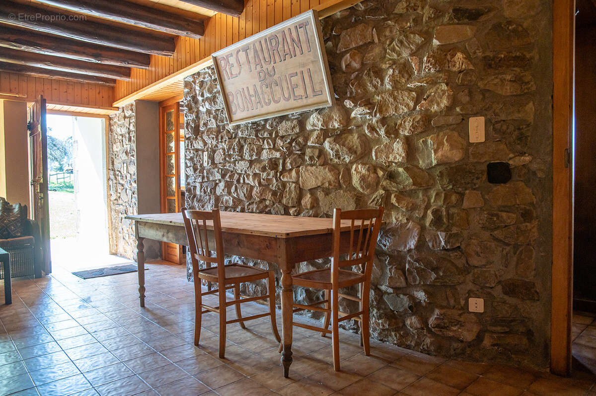 Maison à ARACHES-LA-FRASSE