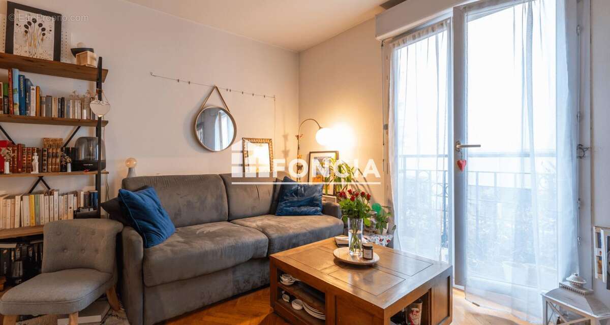 Appartement à PARIS-19E