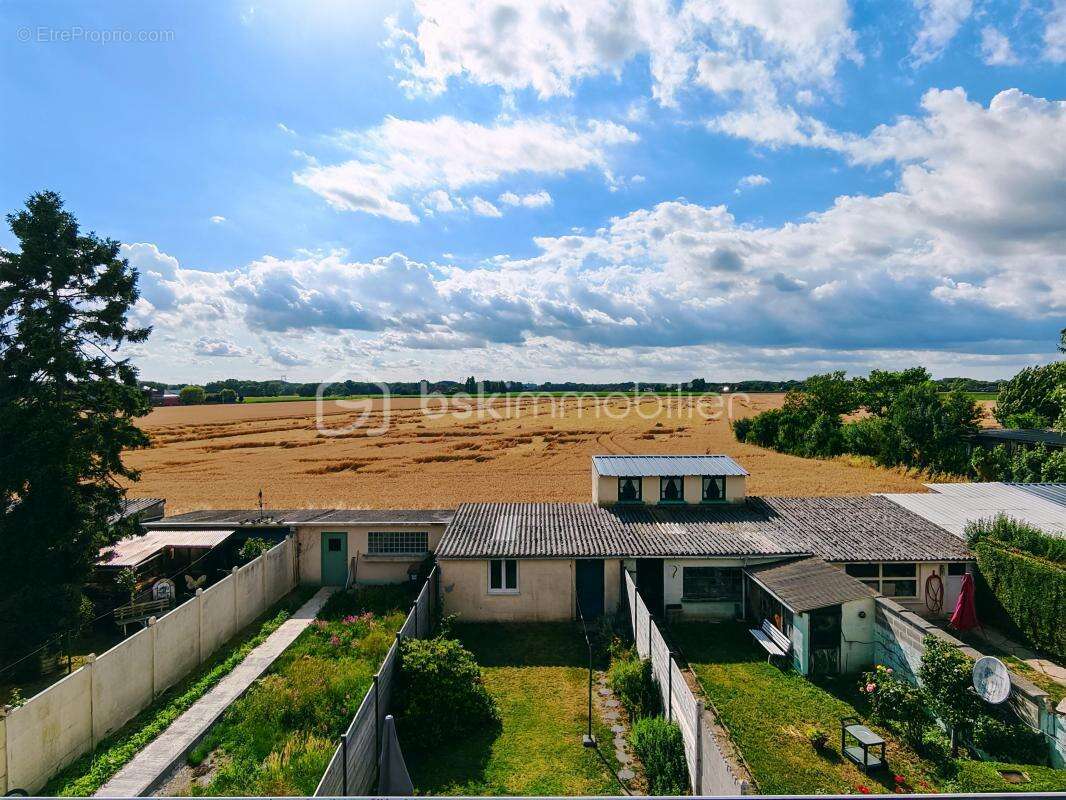 3 chambres / jardin / grand garage / aucun travaux a prevoir / dpe c - photo 12