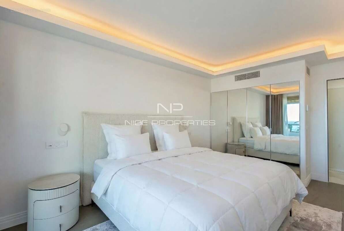 Appartement à VILLENEUVE-LOUBET